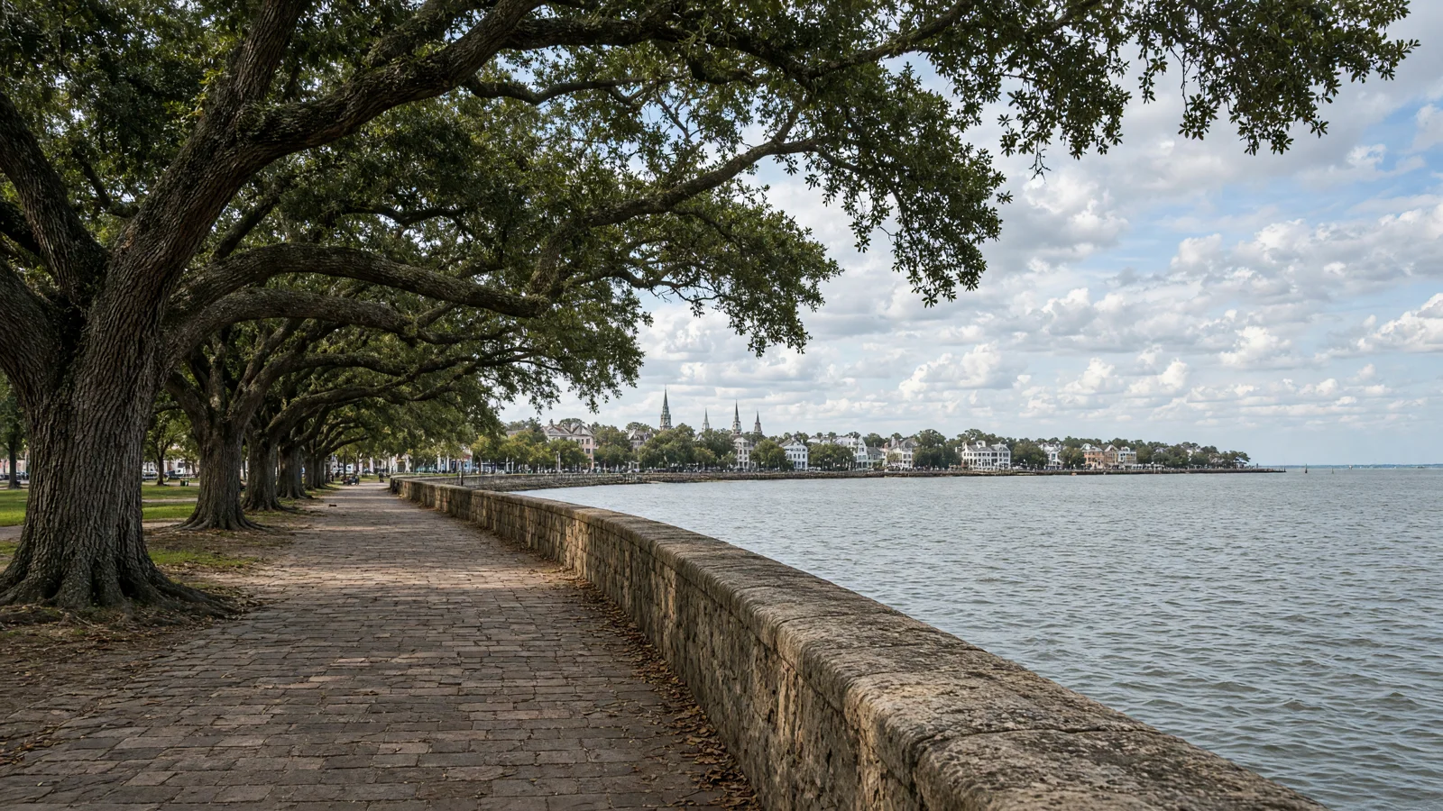 Landscape still for blog: Best eBike Shops in Charleston, SC (2026) -- Historic District & Isle of Palms Guide